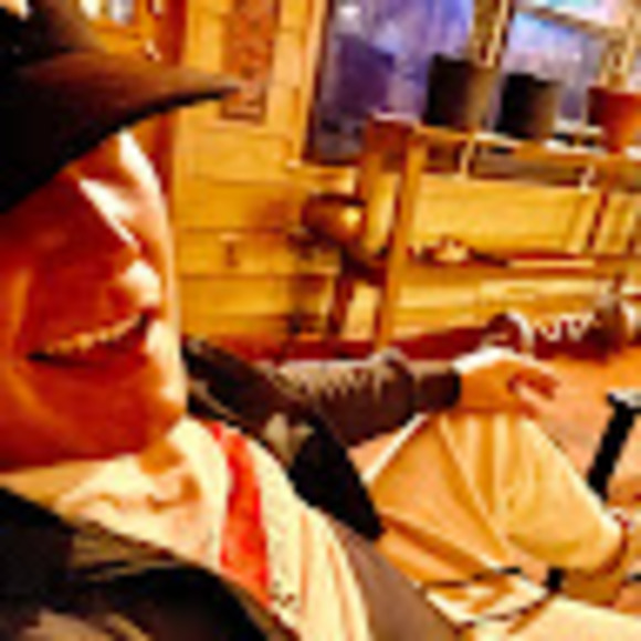 Meet your Posher, Mac - Picture 1 of 1